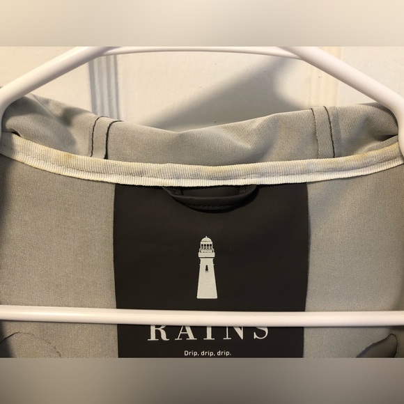 RAINS Waterproof Rainjacket - Picture 7 of 9